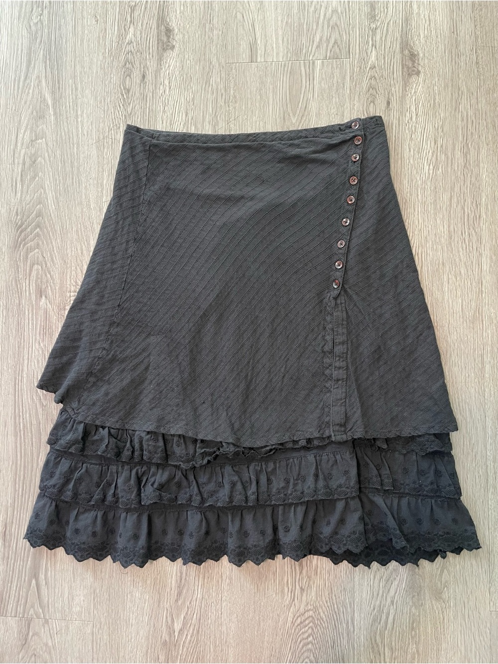 Vtg Y2K Lux black tiered skirt